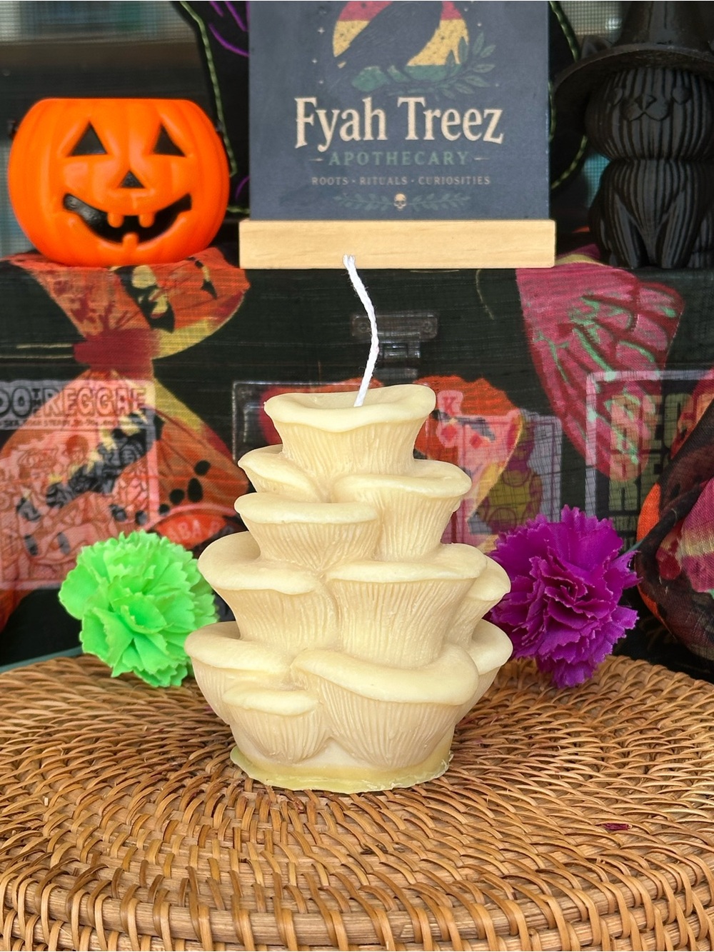 Cream Oyster Mushroom Candle – Woodland Fungi Candle